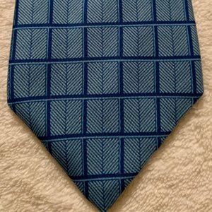 Hermes Handmade 100% Silk Tie - Like New